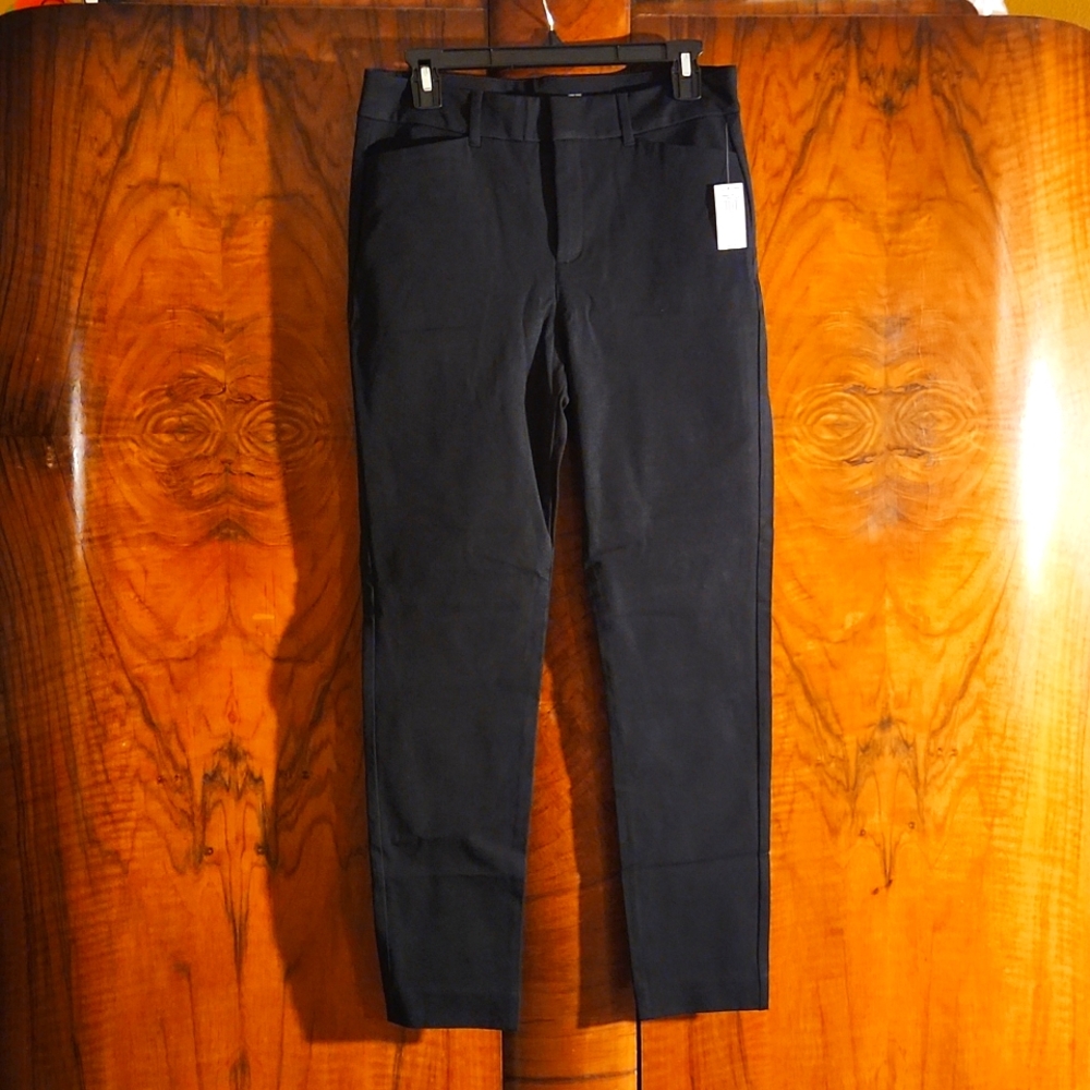 Black Old Navy High-Rise Pixie Skinny Pants Size 8